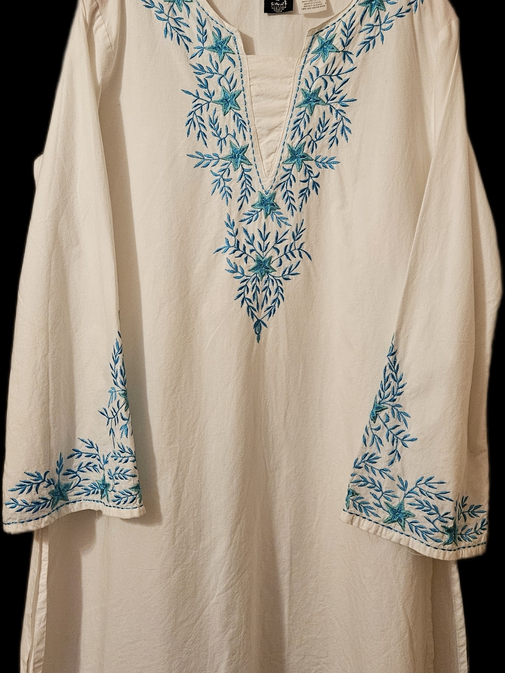White Embroidered Tunic with Teal Floral Accent - Picture 9 of 11